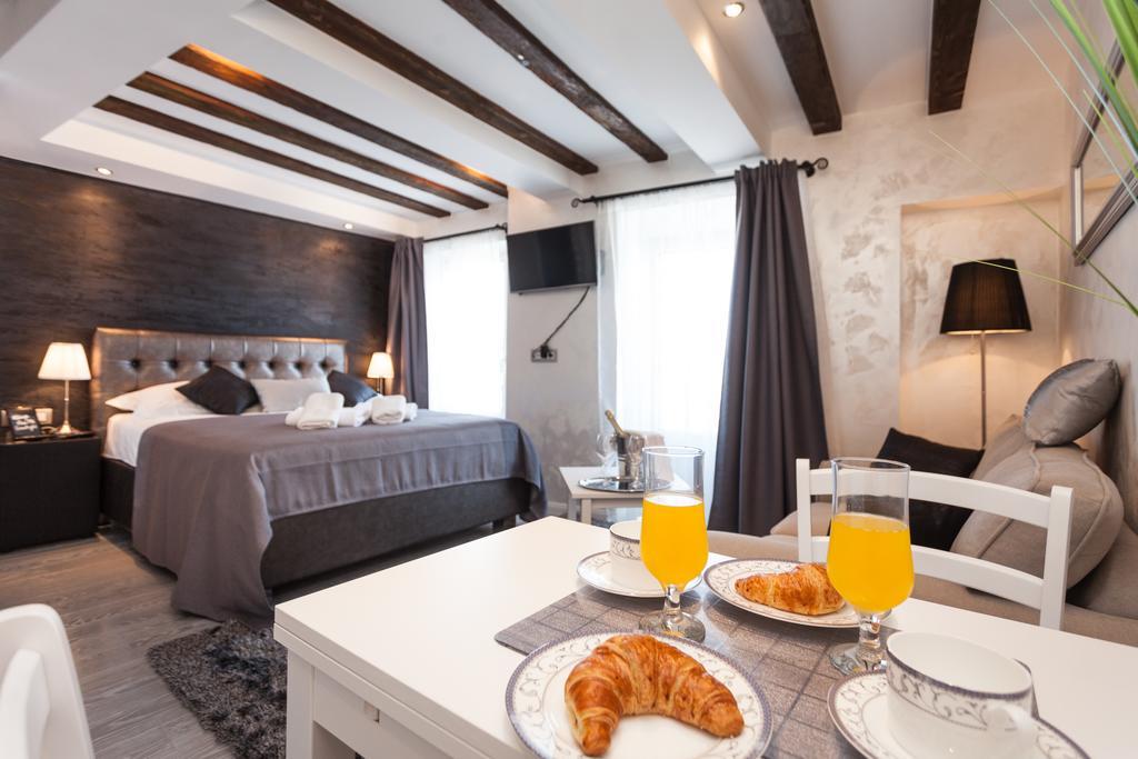 Royal Apartments Rovinj Extérieur photo